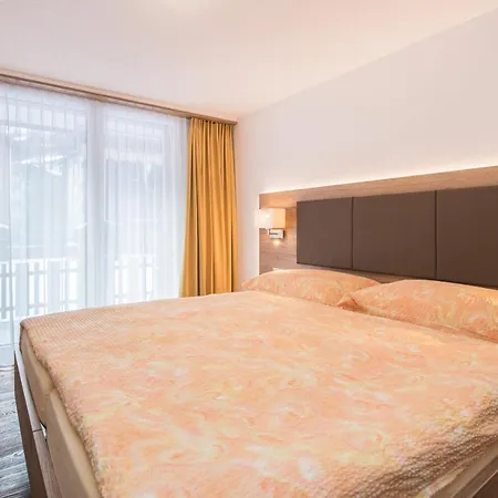 マッターホルングルス アパート *